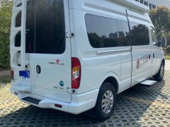 程力 上汽大通V80 Plus长轴高顶