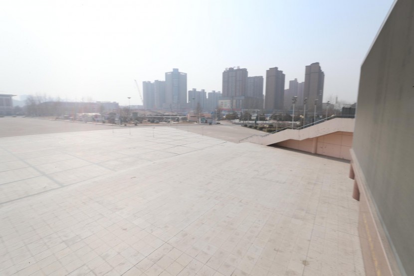 3.31郑州房车展场地河南省体育中心 WLH_2975