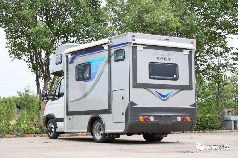 9.7郑州房车展：秦帝房车蹑景系列C型双拓展房车，大空间，低油耗4a0dc20cb23503754edd2b199d60c68e1053