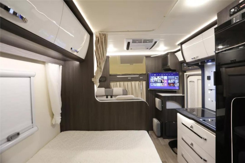 活动|走进铂驰工厂,解密房车生产--铂驰房车年终感恩团购会报名啦!eeb6c8de62f34341a4098f161e8f033f