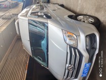 上汽MAXUS V80