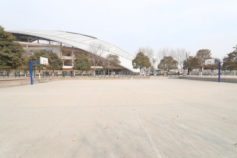 3.31郑州房车展场地河南省体育中心 WLH_3364