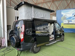 齐星房车 2021款福特全顺升降顶纵置床