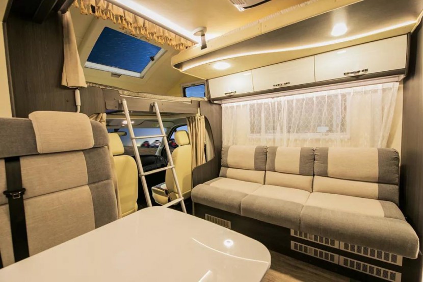 活动|走进铂驰工厂,解密房车生产--铂驰房车年终感恩团购会报名啦!2abbe303e72a40bd999ba8f9d335062f