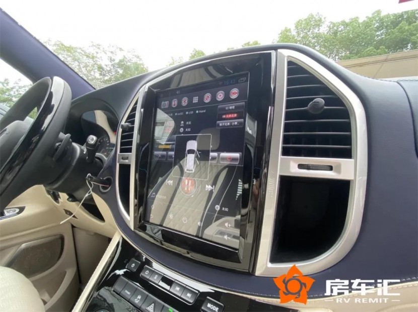 40多万包牌价！奔驰商务航空头等舱，超舒适享受，现车特价！4.jpg