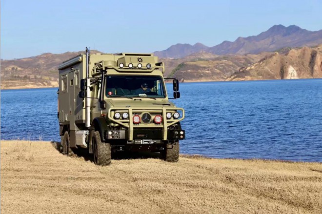 引领豪华越野房车的主流3d0347ba5dcd43108980762201a56304