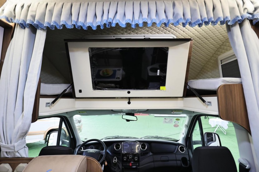 想选C型无拓房车？9月2日郑州房车展，秦帝铜爵系列QC20房车，旅居良选莫错过！6c9b96ffe5653fc2bceb2a8702791cb0