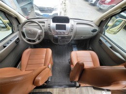 2017款上汽大通RV80旅行家原厂房车 2017款上汽大通RV80旅行家原厂房车