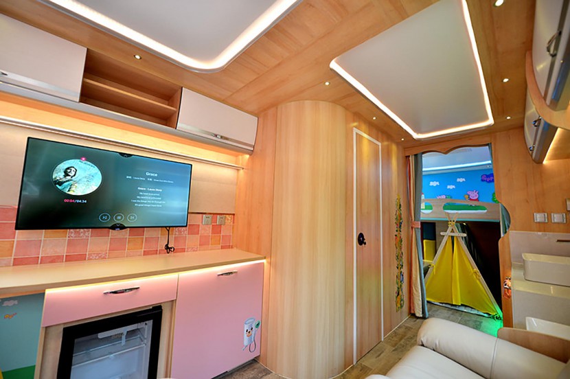 天晟房车10米营地房车  26.8万元 IMG_5605