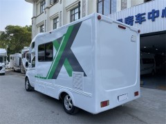 2018款上汽大通RV80 2.5T自动挡 C 型房车  上汽大通