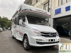 上汽大通 V80 C型房车