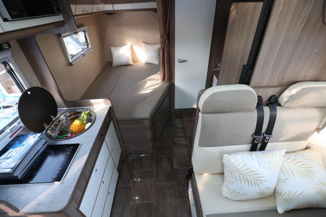 弗瑞德姆2019款全新国产依维柯自动挡T型房车锐尚版TIC-601AX 52.8万 WLH_8381