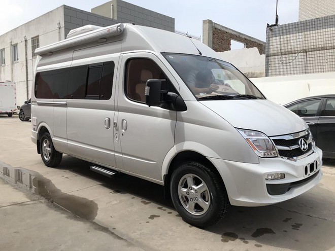 路派房车大通B型自动挡音乐房车 38.98万元 车身外观