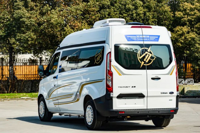 继续上新，拓锐斯特三款B型房车，属于你的青春星球！图片