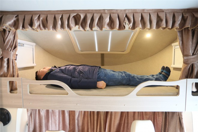 拓锐斯特依维柯C型欧尚版TIC-610A 53.8万起 2E1A3387