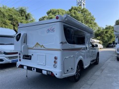 齐星 2022 款大通T70四驱越野全升顶皮卡房车