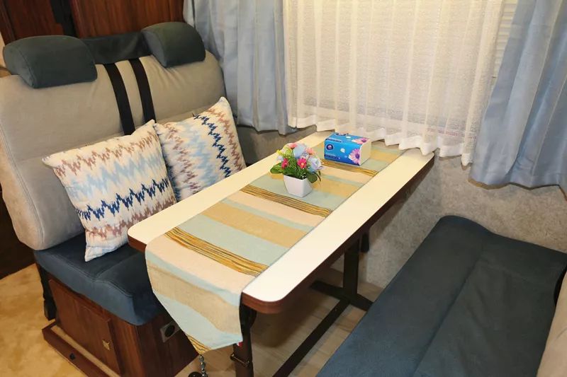 宇通房车：国产依维柯双拓的魅力，岂止是大空间？