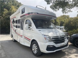 上汽大通 19款RV80 C型房车