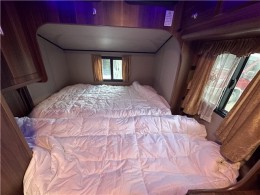 齐星   2019款依维柯后拓展C型房车