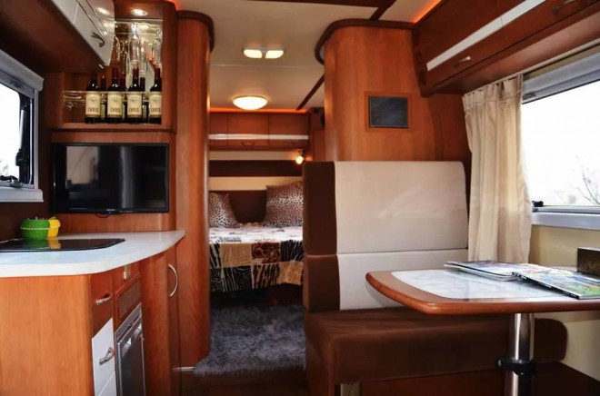 直降50万！独家团购108万即可抢购158万春田奔驰斯宾特524顶配房车640?wx_fmt=jpeg&tp=webp&wxfrom=5&wx_lazy=1