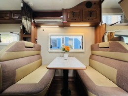 巨威房车 2019款5800