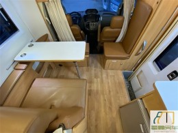上汽大通 18款RV80 C型房车