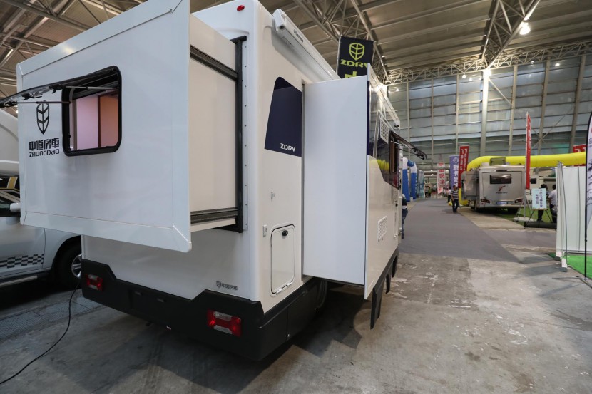 中道房车 进口依维柯中冀G8房车 92万元 WLH_6538