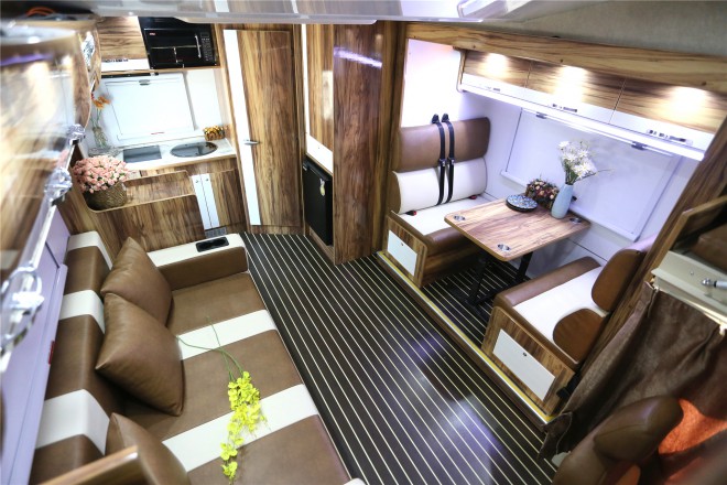 拓锐斯特依维柯C型欧风版TIC-611 56.6万起 2E1A4328