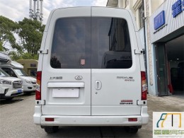 上汽大通 17款大通V80 B型房车