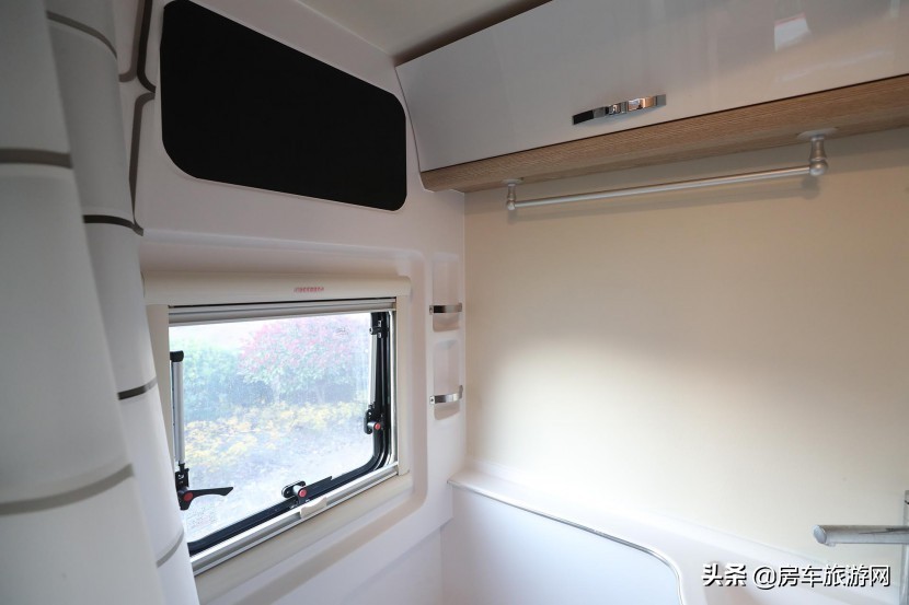 年终大促来袭!铂驰房车“大放价”!疯狂让利中,快来抢购吧~铂驰房车旅行家尊享版C型大额头无拓纵置上下床款