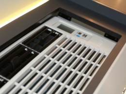985A1182
