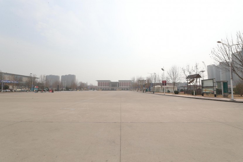 3.31郑州房车展场地河南省体育中心 WLH_3292