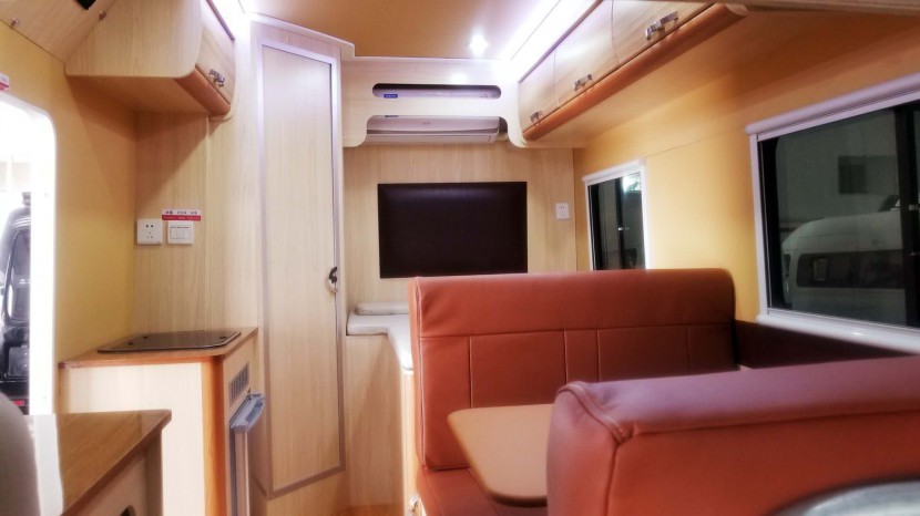 爱旅途房车大通C型居家版小额头旅居房车 停售 911648431276131982