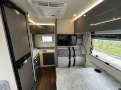 览众房车 2021款自由炮柴油版
