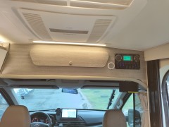 卫航 2021款V550 纵床