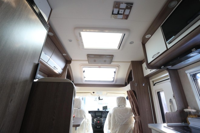 弗瑞德姆2019款全新国产依维柯自动挡T型房车锐尚版TIC-601AX 52.8万 WLH_8344