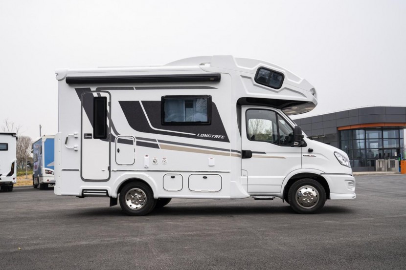 9月2日郑州房车展：隆翠房车C638玩家版C型无拓版，前行之路，锐不可当！b4e16dc11c37a1b733d139df45ad54dd