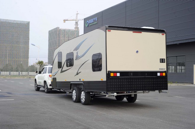 戴德隆翠C19拖挂式营地房车 17万元 外观4