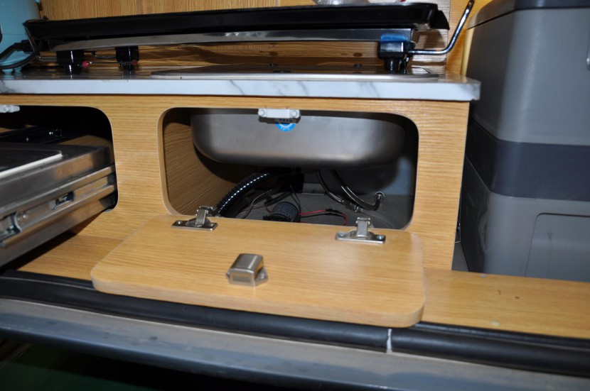 飞神房车爆款推荐：飞神小水滴年销300台，高性价比 4.68万 报名有惊喜 DSC_0573