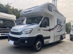依维柯 22款隆翠C型房车
