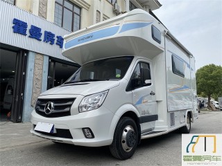 大驰 22款大驰蛮牛C型双拓展房车