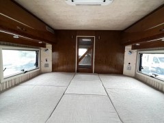 平头房车上汽跃进H300 平头无拓展车型
