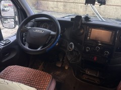 瑞弗房车 2019款V800
