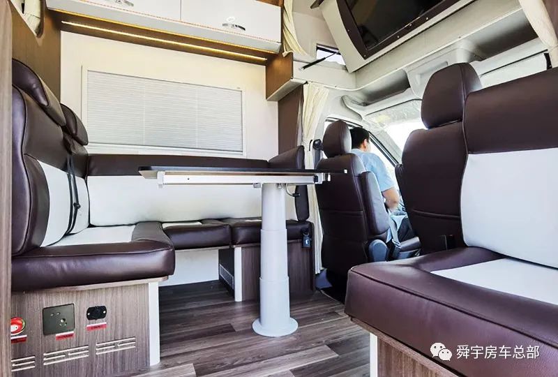 舜宇新款大通V90C型房邀您参加9月2日郑州房车展，游山戏水，以路为家！bd7d4d879af761e84020f7eb6973ede5