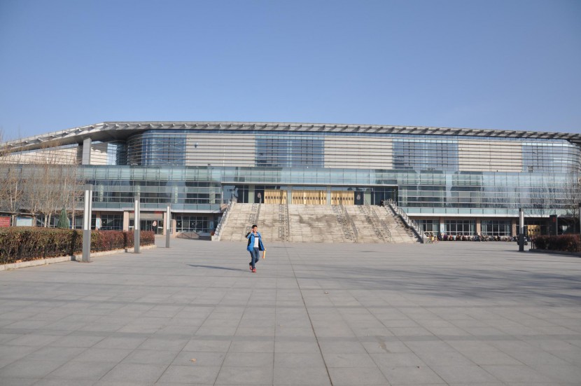 3.31郑州房车展场地河南省体育中心概况 DSC_0994