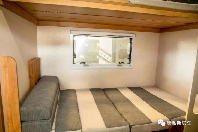 6.5洛阳房车展康派斯房车携高性能越野拖挂CS26、CS05房车亮相042f8d7e429c4fe096edf17cf7e906f8