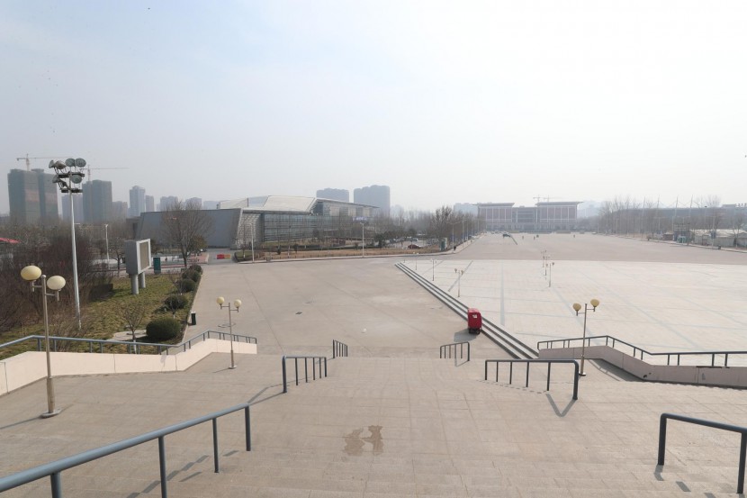 3.31郑州房车展场地河南省体育中心 WLH_2962