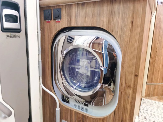 我摊牌了，你要的我都有，拓锐斯特诺亚方舟系列--天王星2号，61.6万,满满的配置，出行无忧！图片