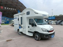 宇通 C530依维柯欧盛