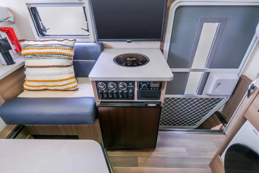 神汽房车领航01全能越野房车正式发售！图片